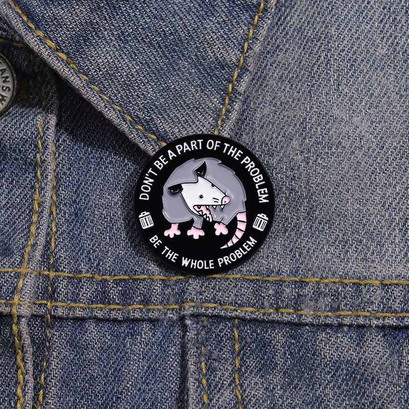 Cute Funny Possum Enamel Pins  - Embroidery House 评论和价格