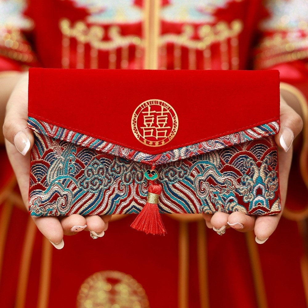 Chinese New Year Brocade Red E - Embroidery House 评论和价格