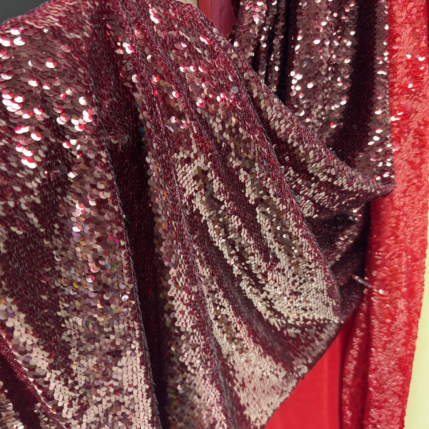 5mm Burgundy Full Sequin Embro - Embroidery Gradient 评论和价格