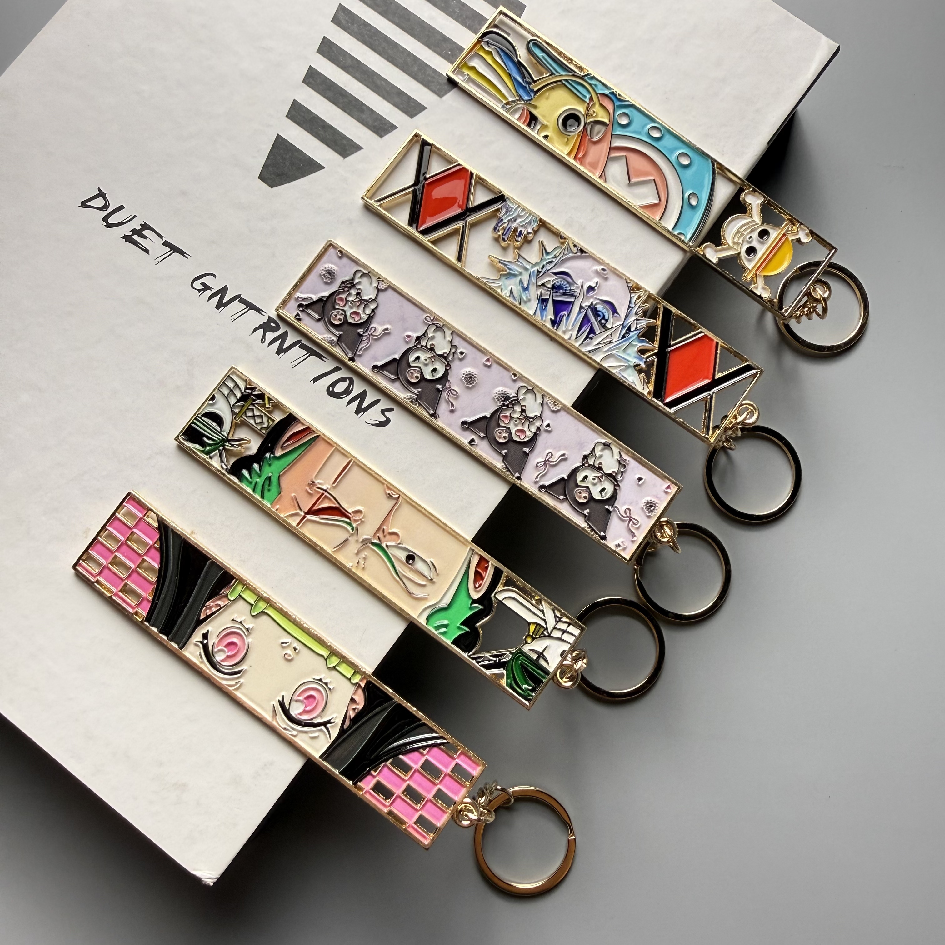 Anime Metal Hollow Out Keychai - Embroidery Ring 评论和价格