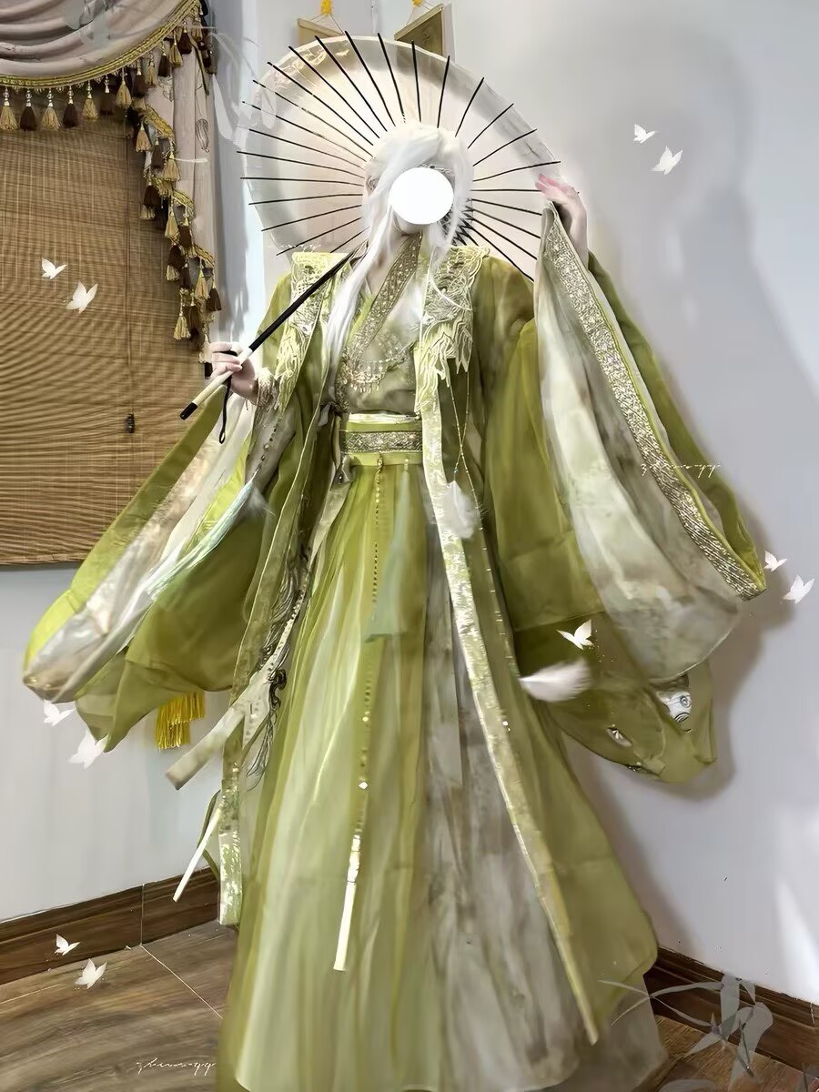 Wuxia Swordsman Hanfu Outfit M - Embroidery Gradient 评论和价格