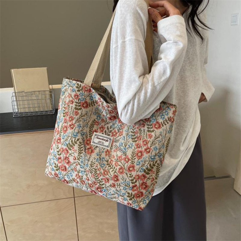 Embroidery Floral Canvas Handb - Embroidery Class 评论和价格