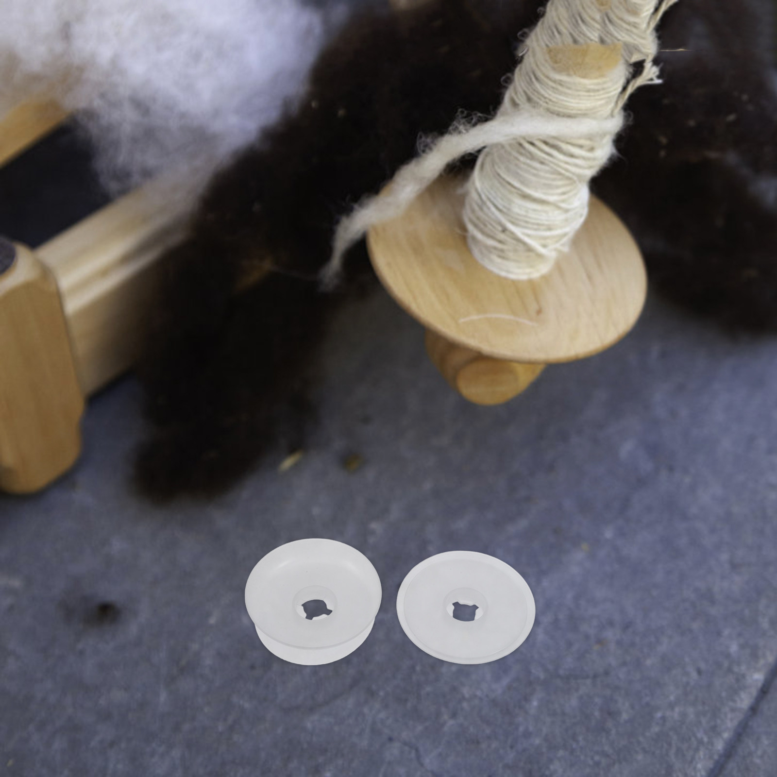 10Pcs Empty Bobbins for Thread - Embroidery Threads 评论和价格